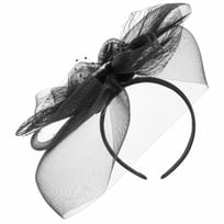 Loopy Fascinator by Maja Prinzessin von Hohenzollern - 829,00 kr